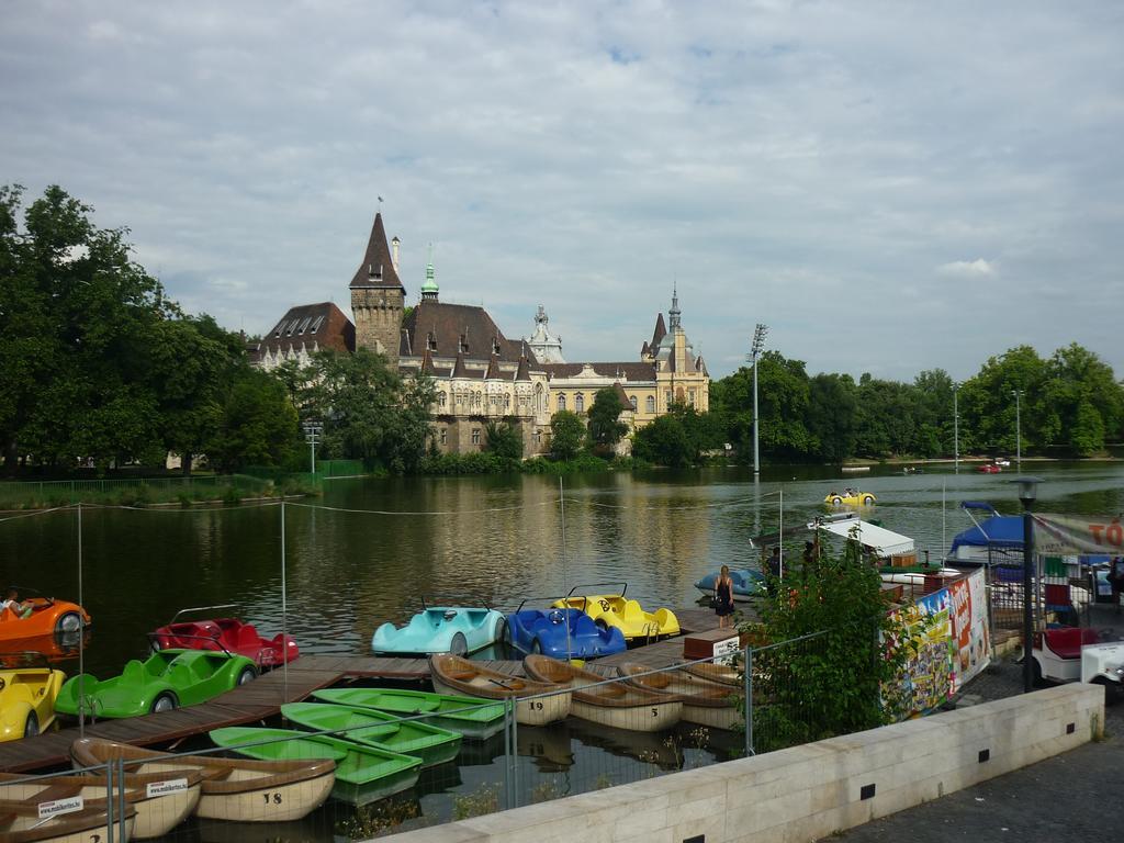 Irisz Apartman Budapeszt Zewnętrze zdjęcie